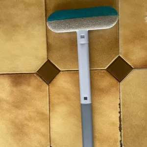 Brosse de retrait de poils de chien pour meubles reçue du client W****n