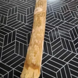 Reçu le jouet à mâcher en bois pour chien de la cliente E****a.