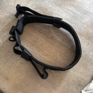 Reçu Collier pour Chien avec Poignée et Porte-AirTag Tactique de la part du client F*****g.