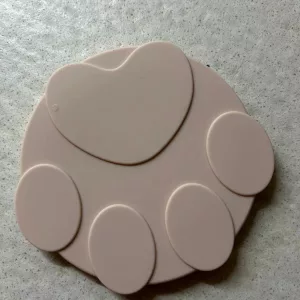 Reçu l'ensemble Couvercle de Boîte de Nourriture pour Chien en Silicone & Cuillère du client R****e.