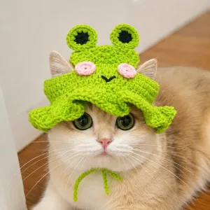 Adorable chapeau de chat grenouille au crochet